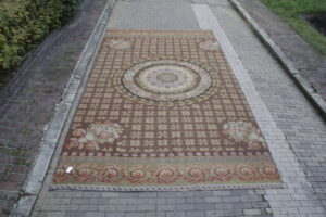 GRAND TAPIS D’AUBUSSON D’ÉPOQUE CHARLES X