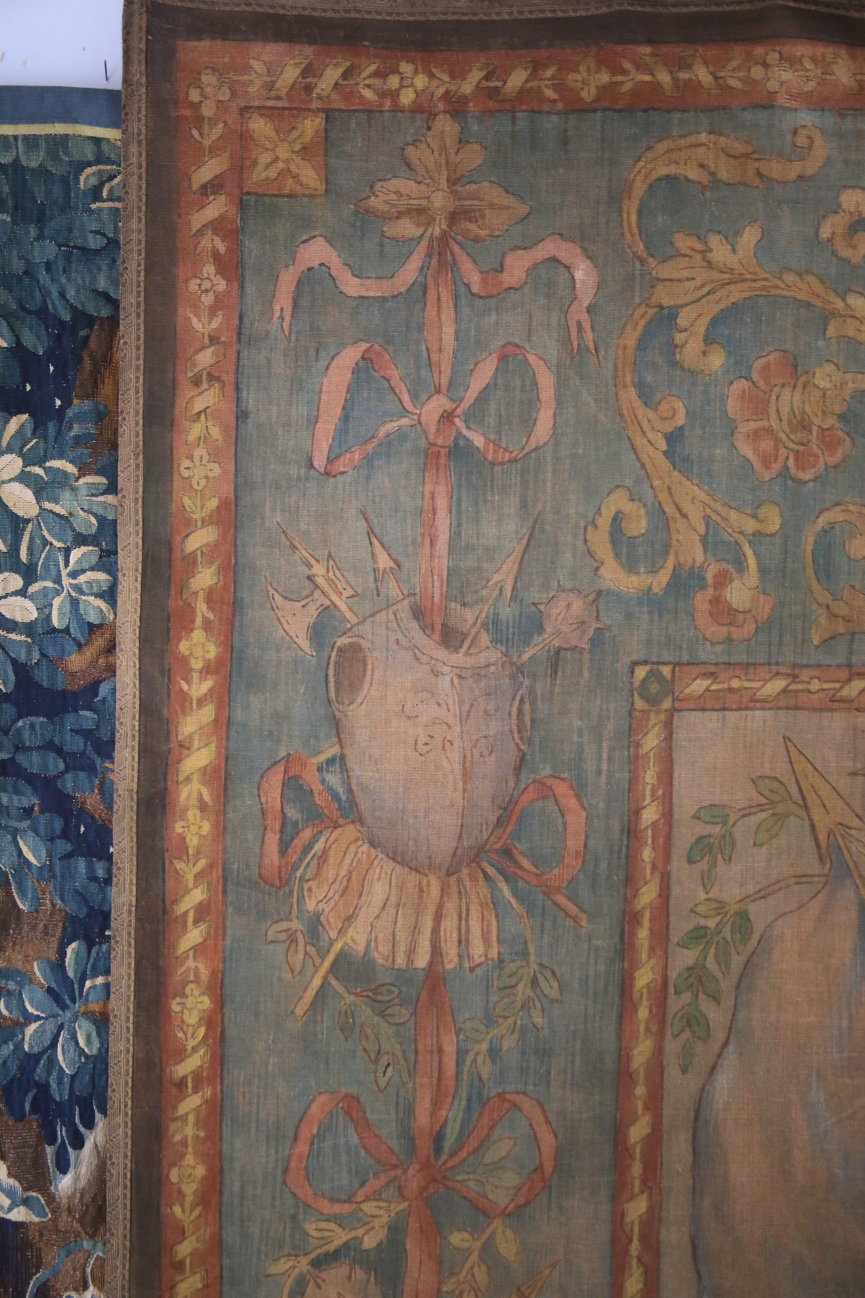 Importante toile peinte armoriée, Italie, XVIIIes