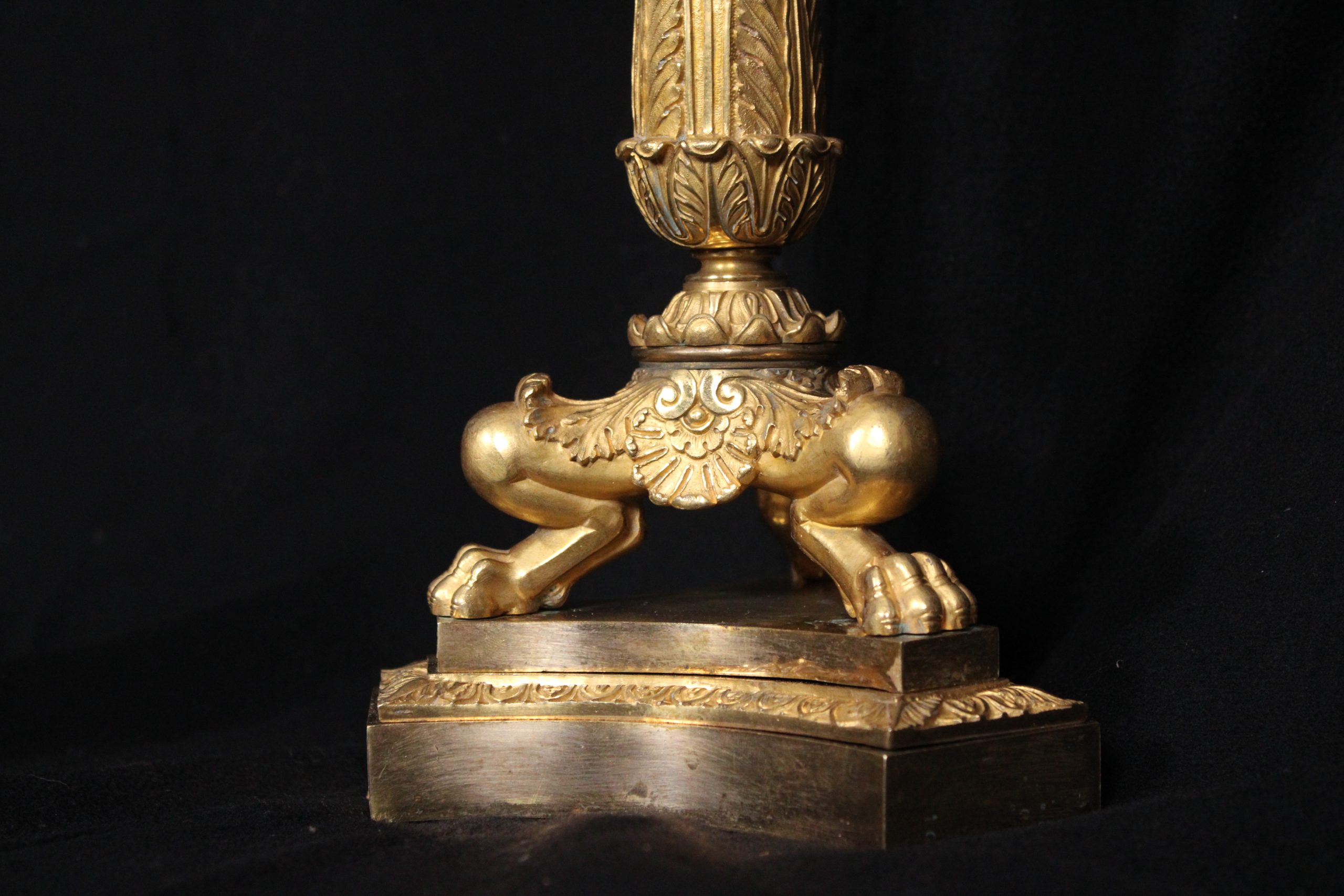 Paire de candélabres à 6 lumières, en bronze doré, d'époque XIXe Charles X – Image 5