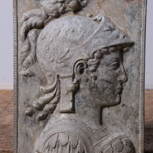 Relief en métal, buste de guerrière Athéna, XXème siècle