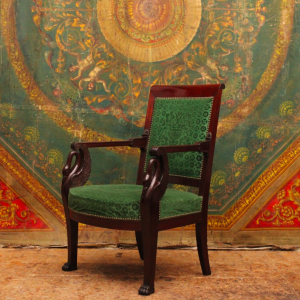 Fauteuil en acajou aux cygnes, époque Empire vers 1810