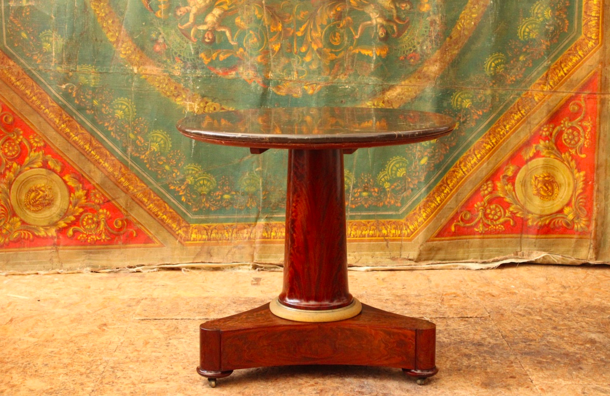 Guéridon en acajou, bronze doré et marbre, époque Empire, XIXe s