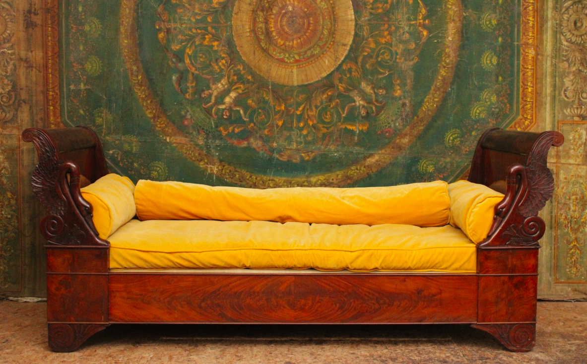 Lit de style Empire en acajou et placage d'acajou, réalisé vers 1850.