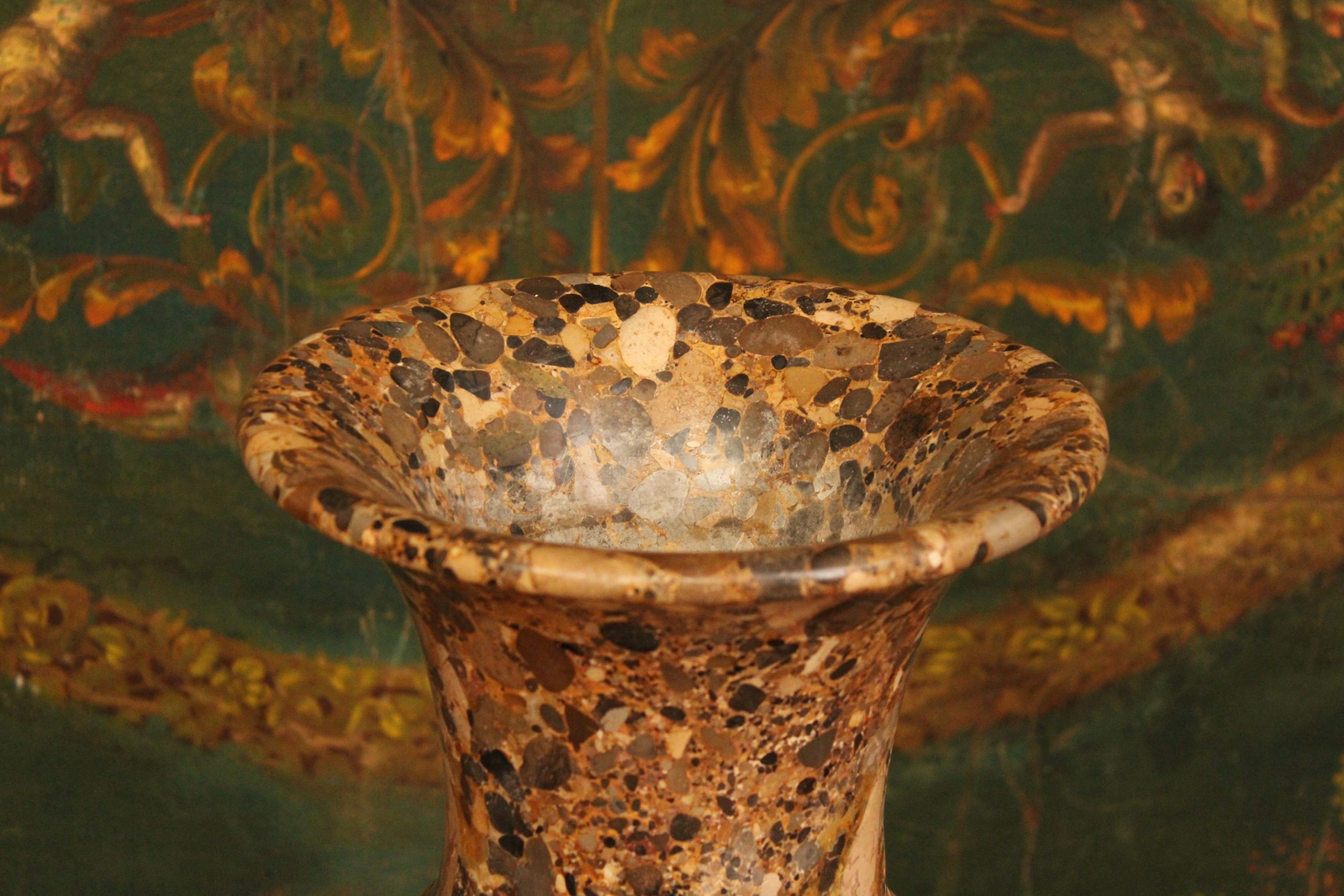 Vase Médicis en marbre brèche d’Alep, XIXeme – Image 2