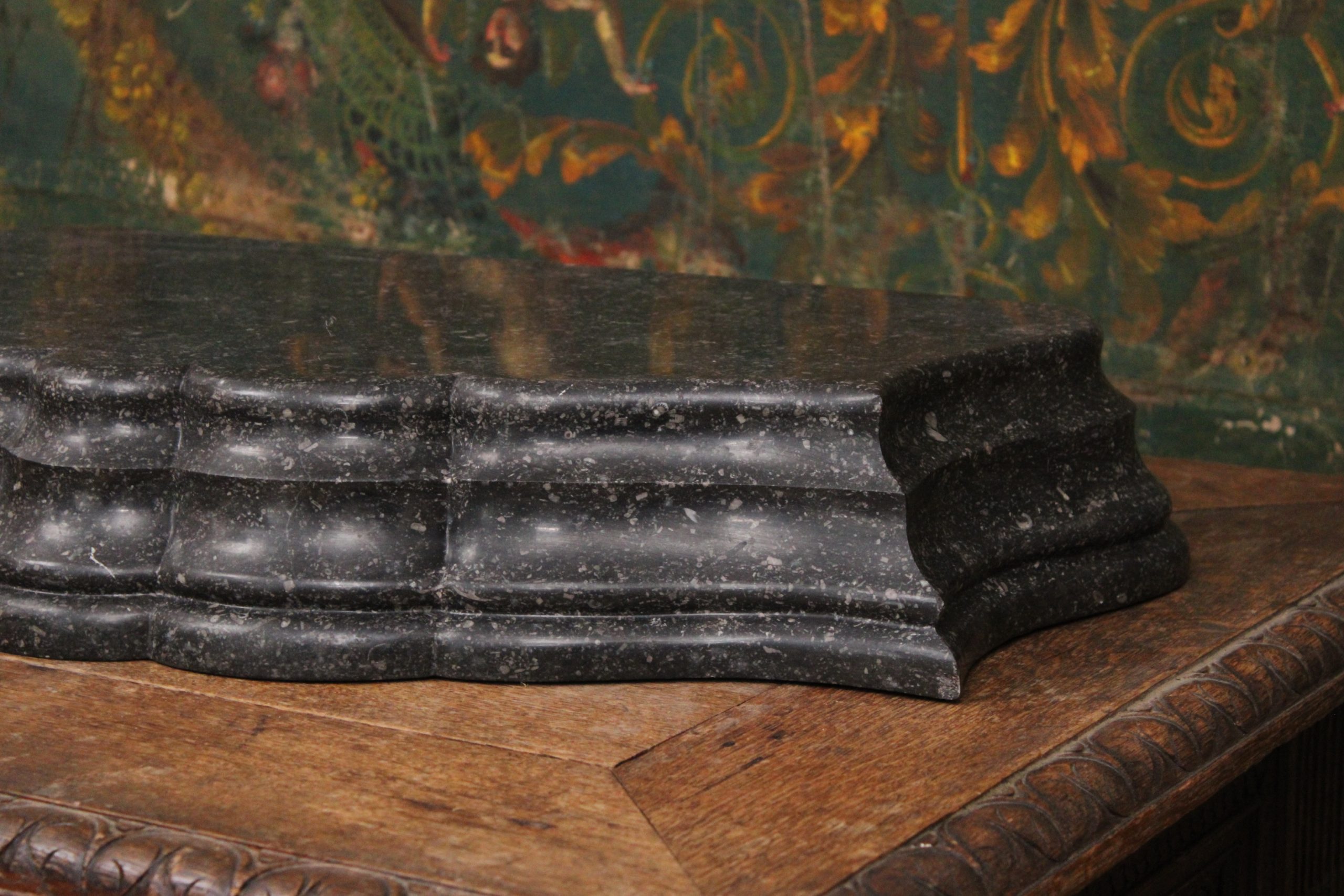 Important socle en marbre "Petit granit belge", XXe siècle – Image 3