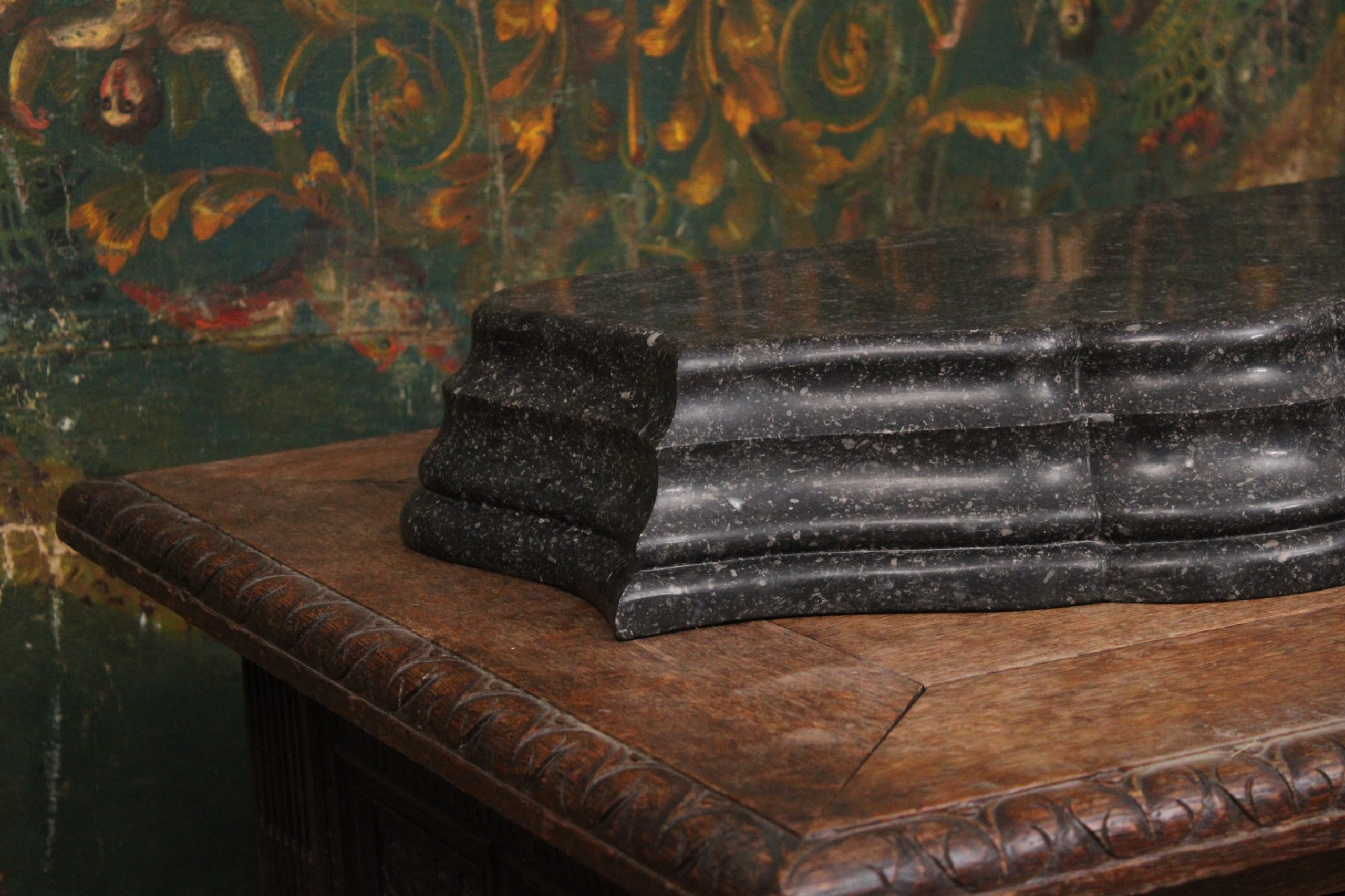 Important socle en marbre "Petit granit belge", XXe siècle – Image 4
