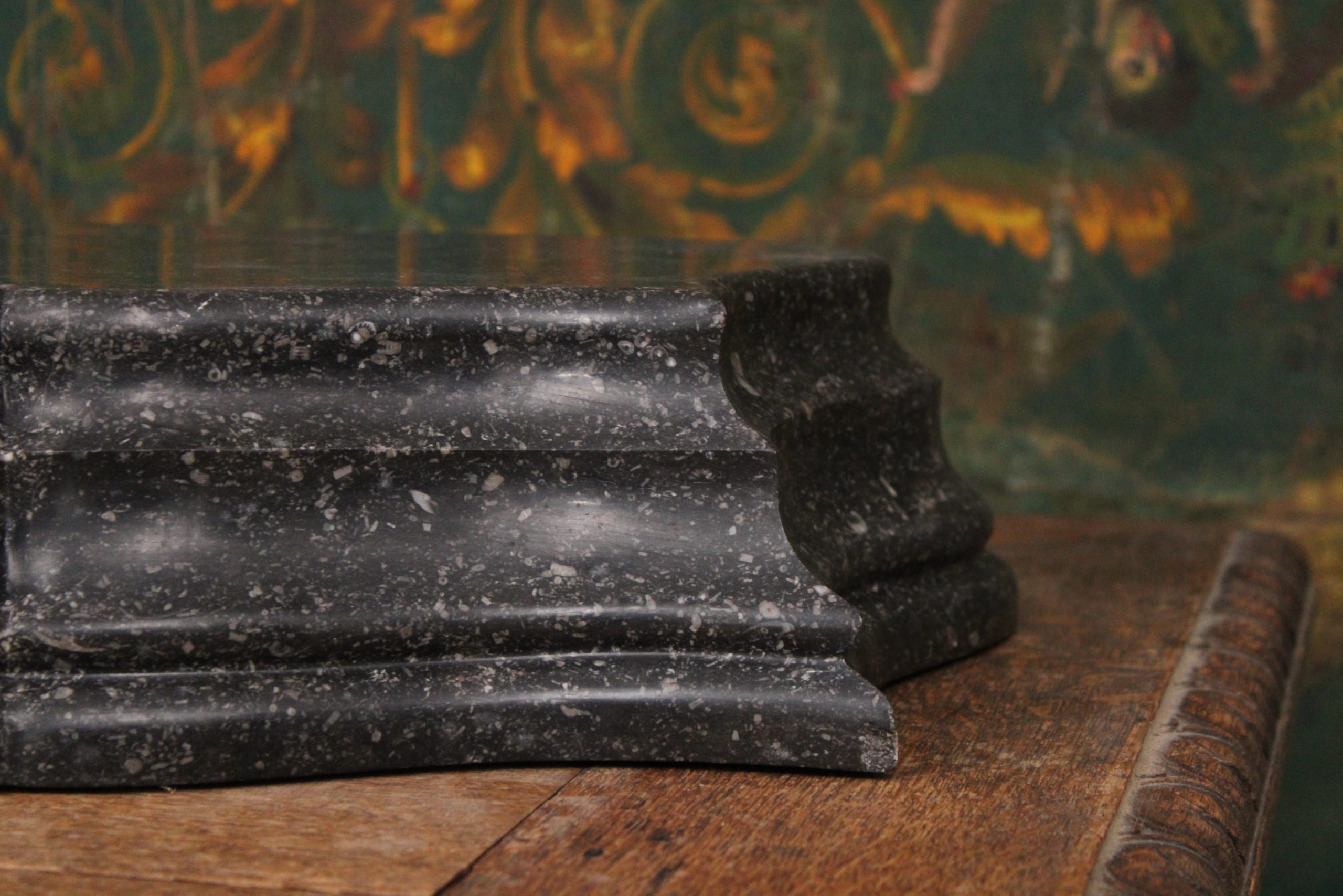 Important socle en marbre "Petit granit belge", XXe siècle – Image 6