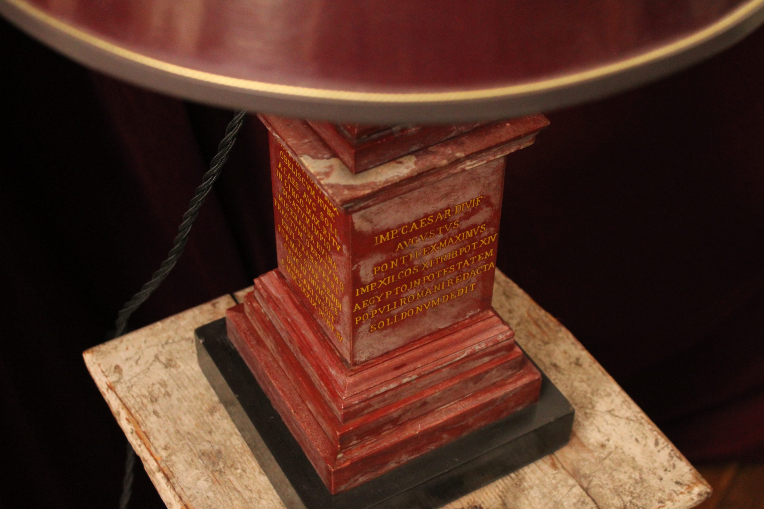 Lampe à poser en marbre, référence à l'obélisque Flaminio de Rome, XXe siècle – Image 3