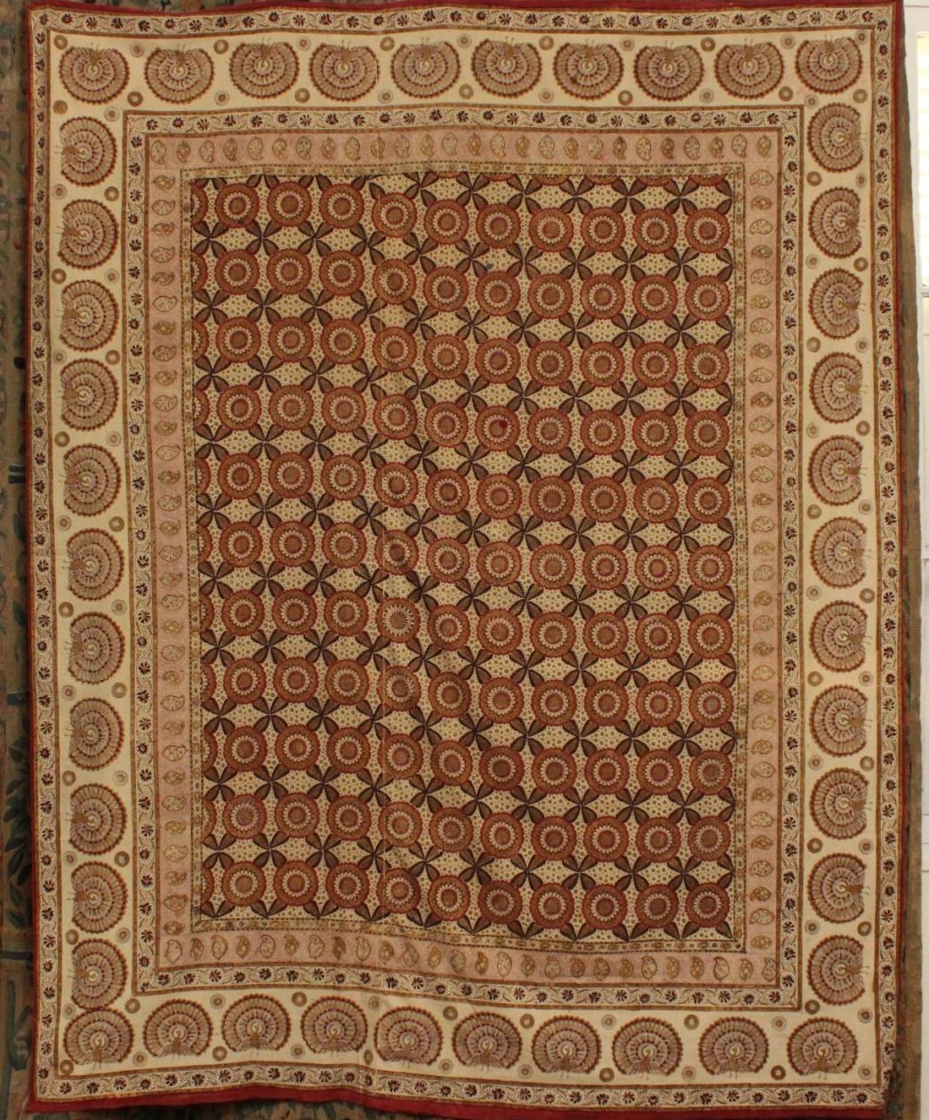 Large Indienne, tenture en coton imprimée à la planche, France, XIXe siècle
