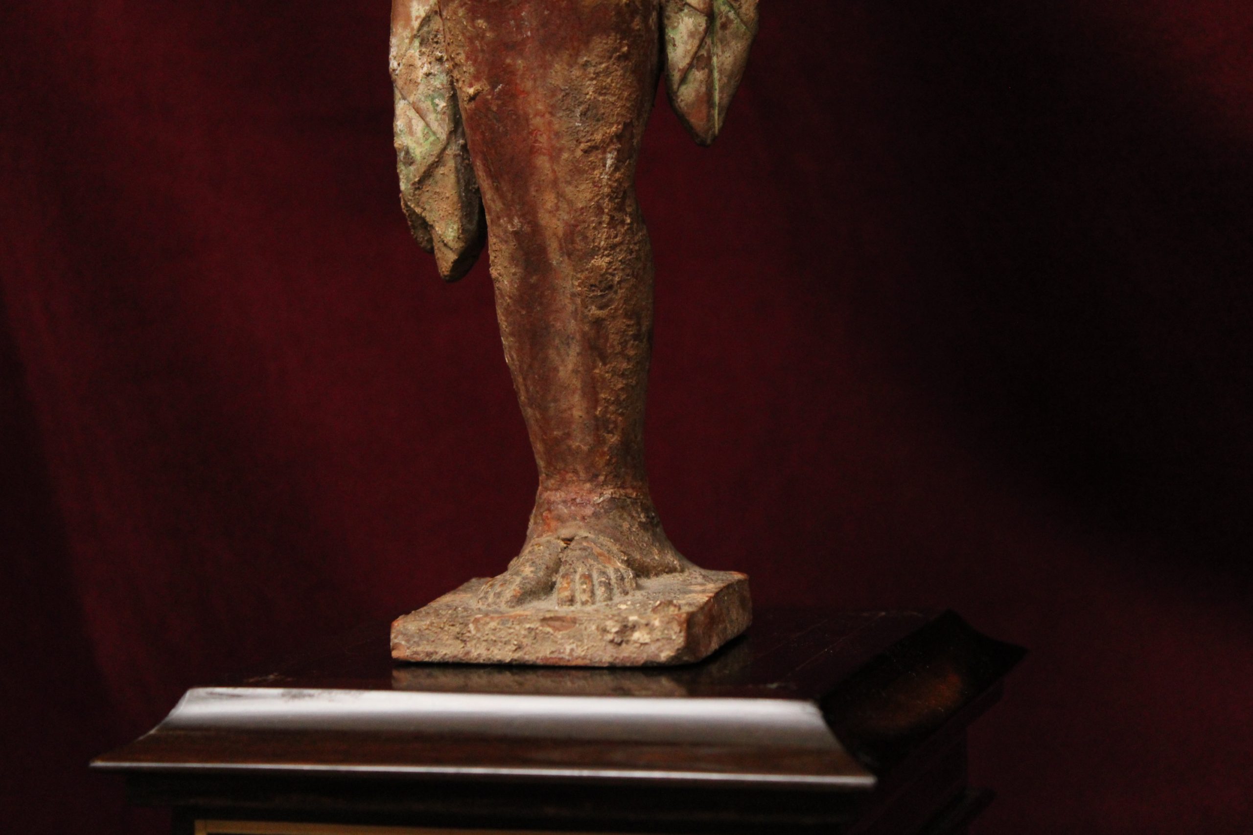 Statuette féminine en terre cuite "Korè", XIXe siècle