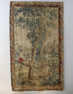 Tapisserie Aubusson "Le Balanceur", pièce de la tenture des "Amusements champêtres" d'après J-B Oudry, XVIIIe